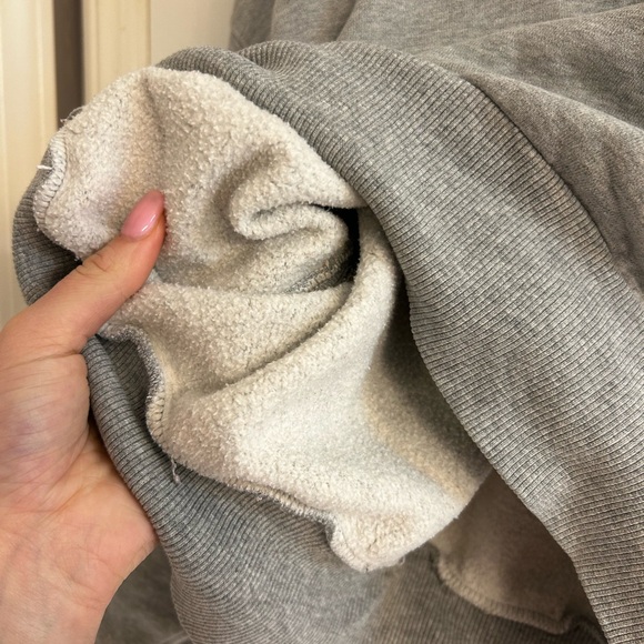 Aritzia tna grey sweatshirt !! - Picture 6 of 6